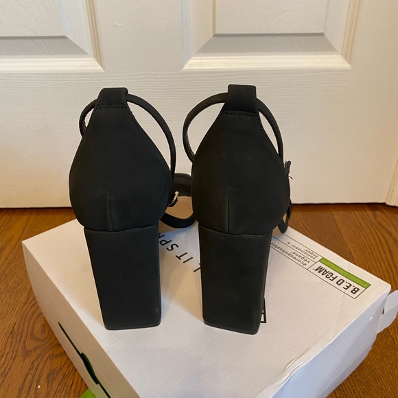 Black ankle strap Katrina Shoes Size 10 New with box - Picture 3 of 8